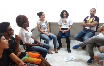 Prof. Dr. Irapoan em treinamento no Programa VaiNaWeb, Morro dos Prazeres - RJ, na última sexta-feira, 09/03/2018