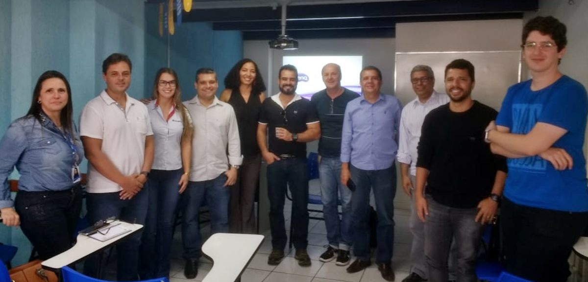 Formação de equipes para participar do evento Hacking.Rio